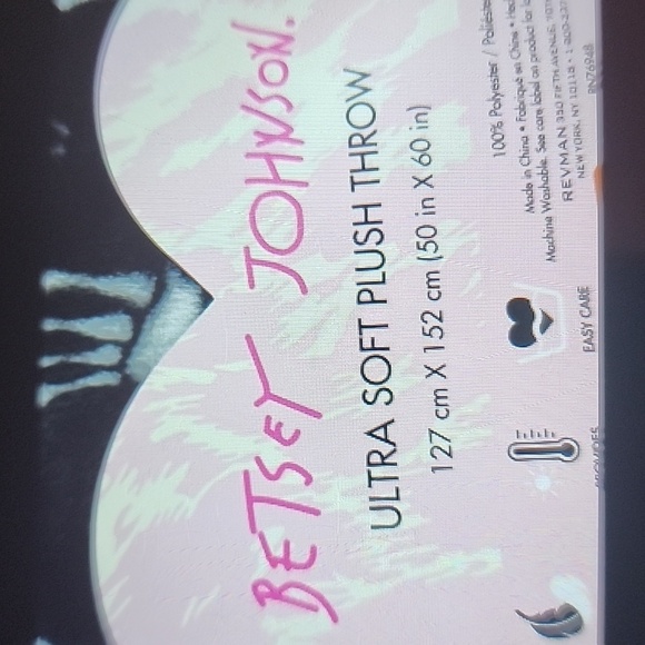 NWT BETSEY JOHNSON SKELTON HEART HANDS THROW THROW/ 2025 RELEASE 💀🖤☠️🖤 - Picture 3 of 8